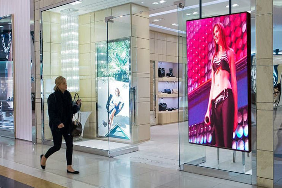sydney-AV-retail-shop-display-900x600